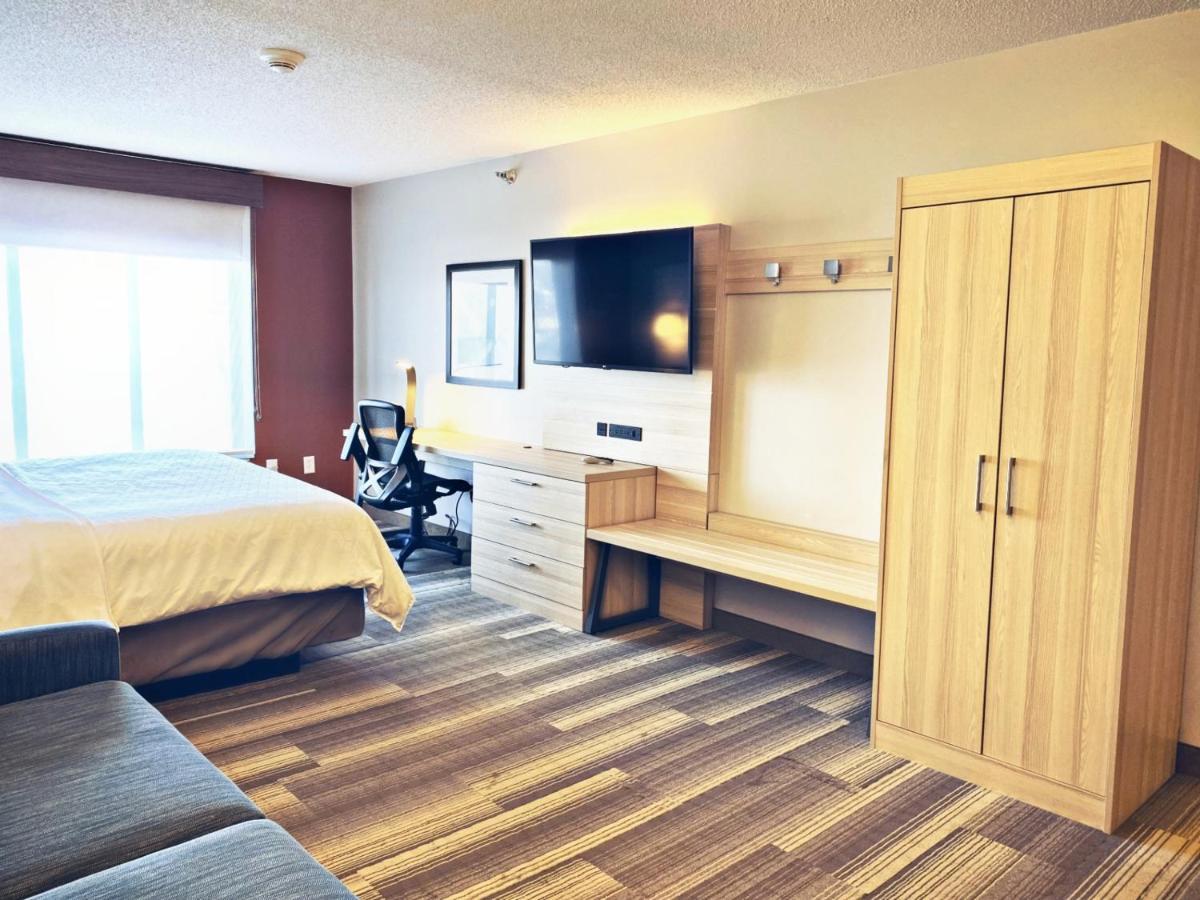 Express & By Ihg Hotel Logansport