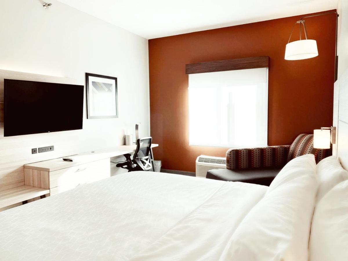 Express & By Ihg Hotel Logansport