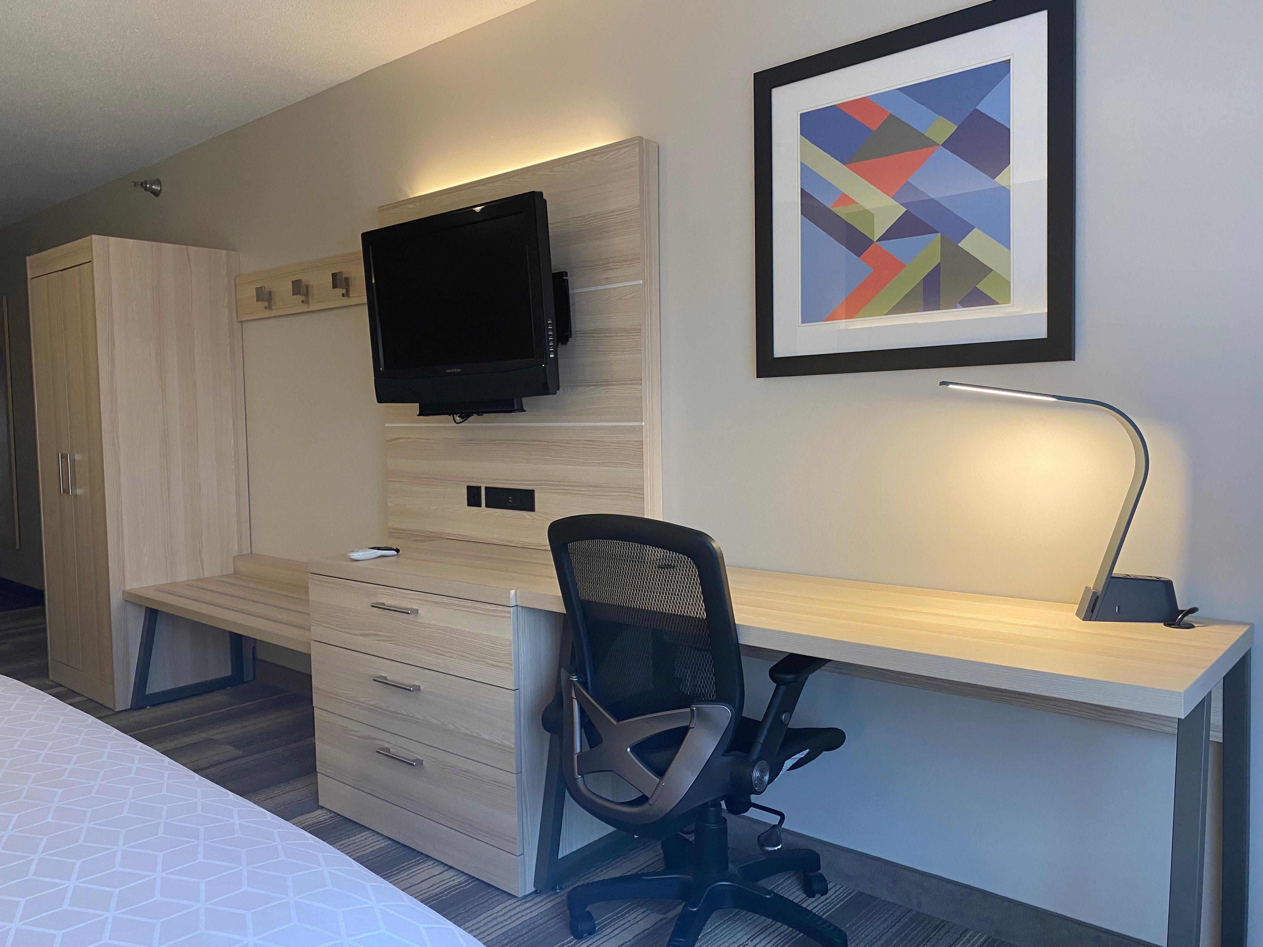 Express & By Ihg