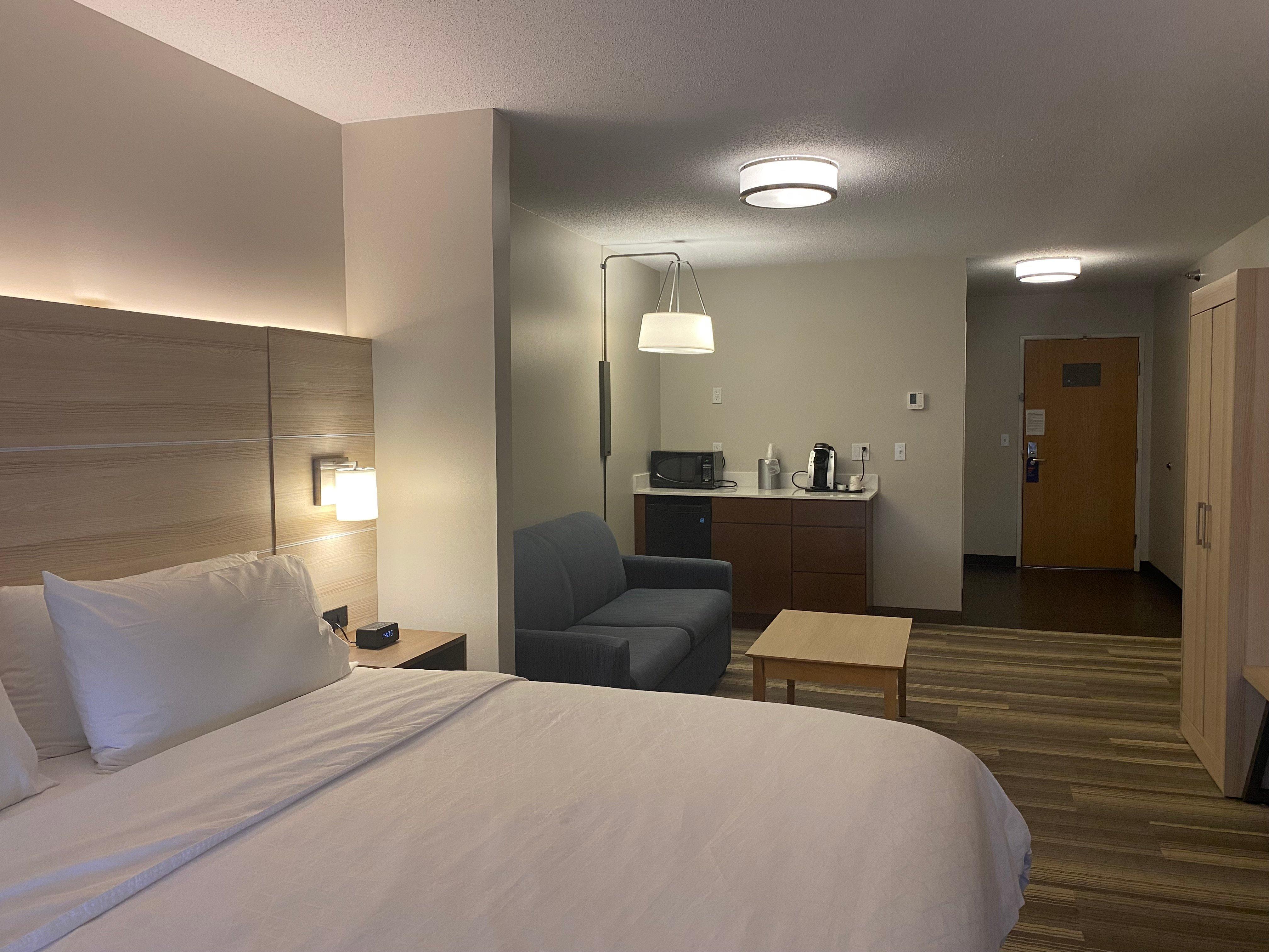 Express & By Ihg 2* Logansport