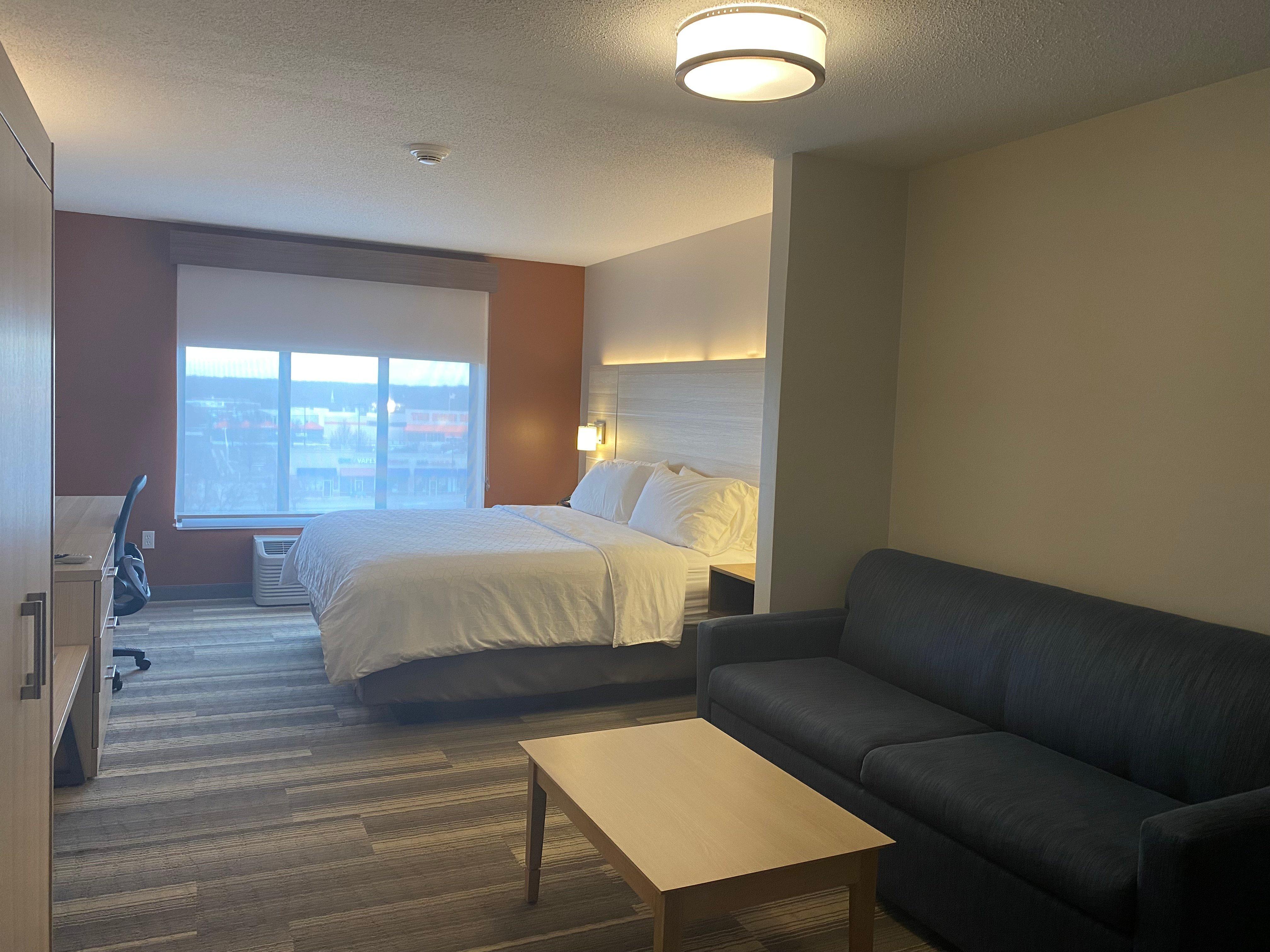 Express & By Ihg Hotel