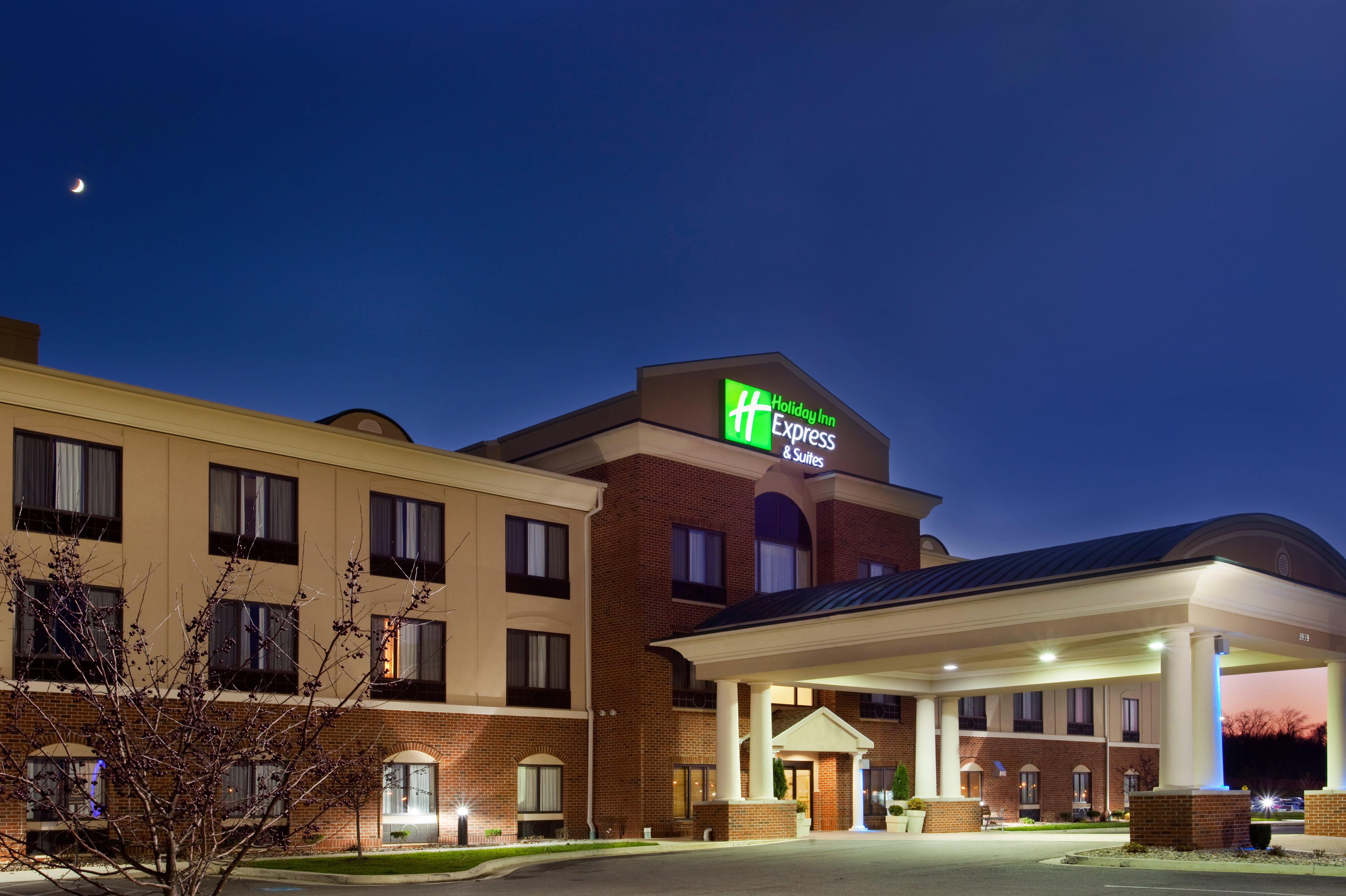 Hotel Express & By Ihg Logansport