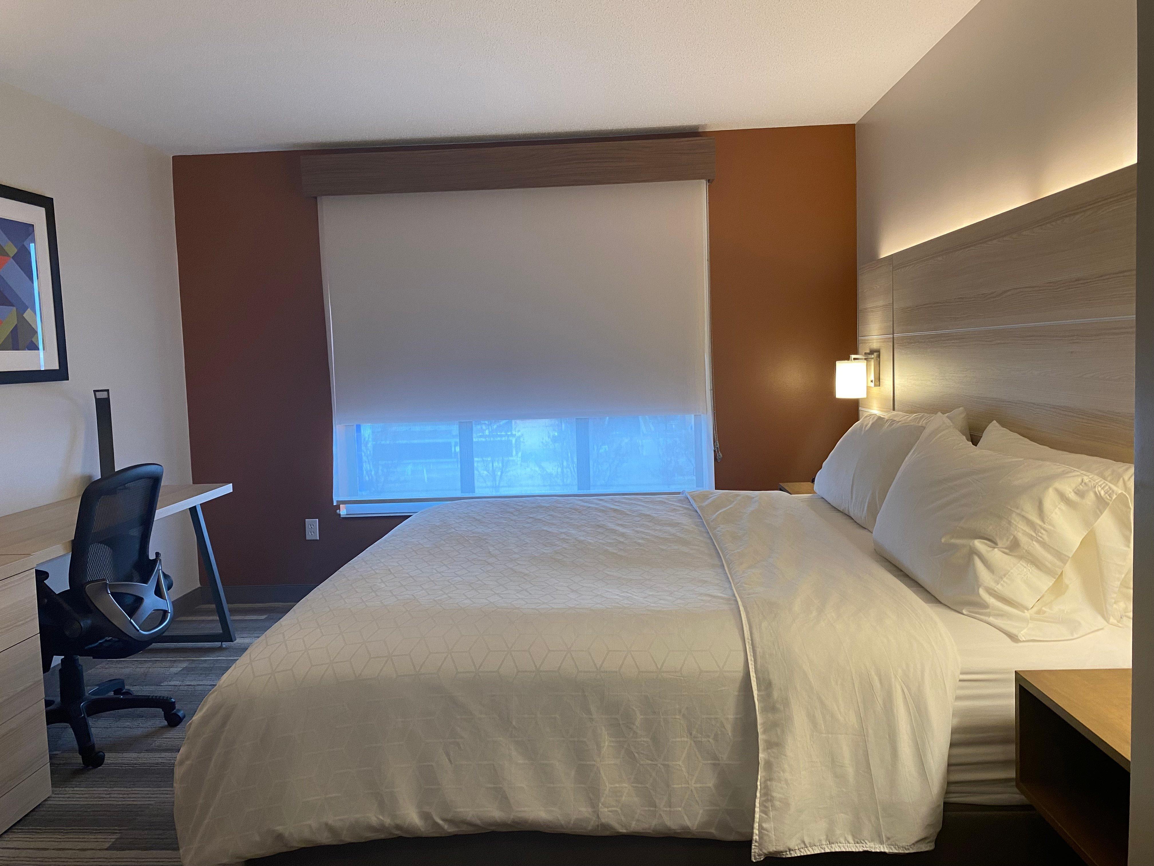 Express & By Ihg Hotel