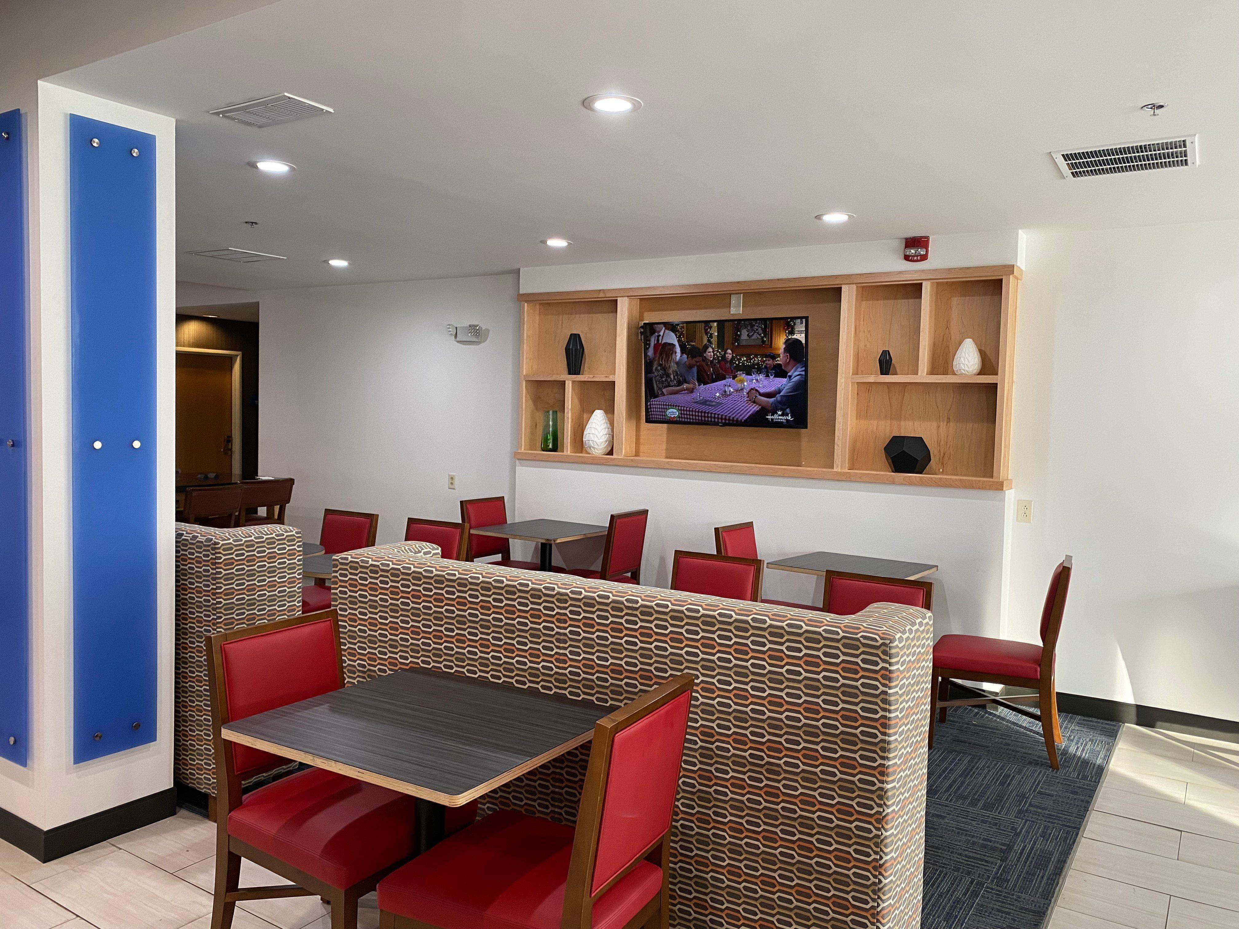 Express & By Ihg