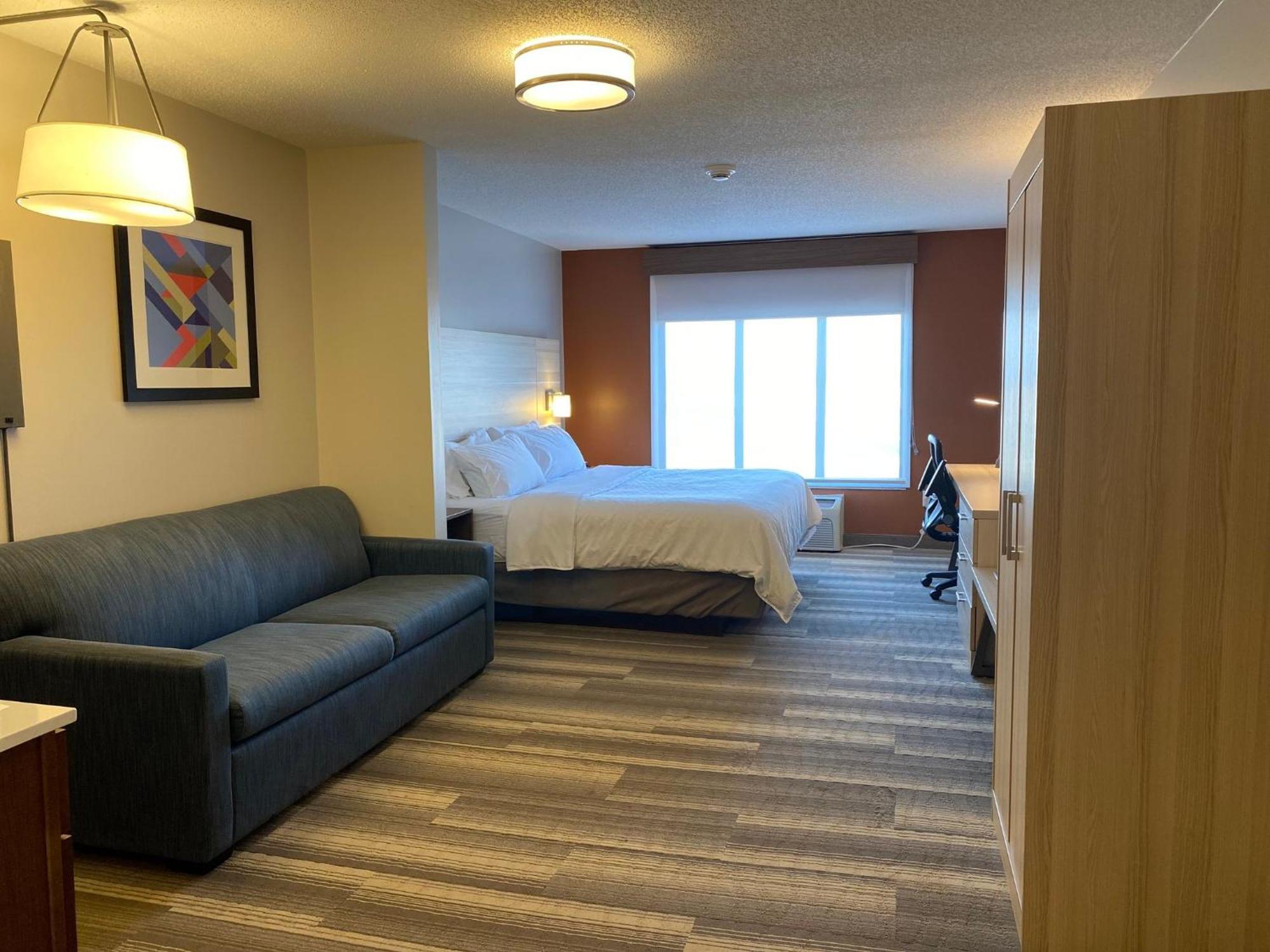 Express & By Ihg Logansport