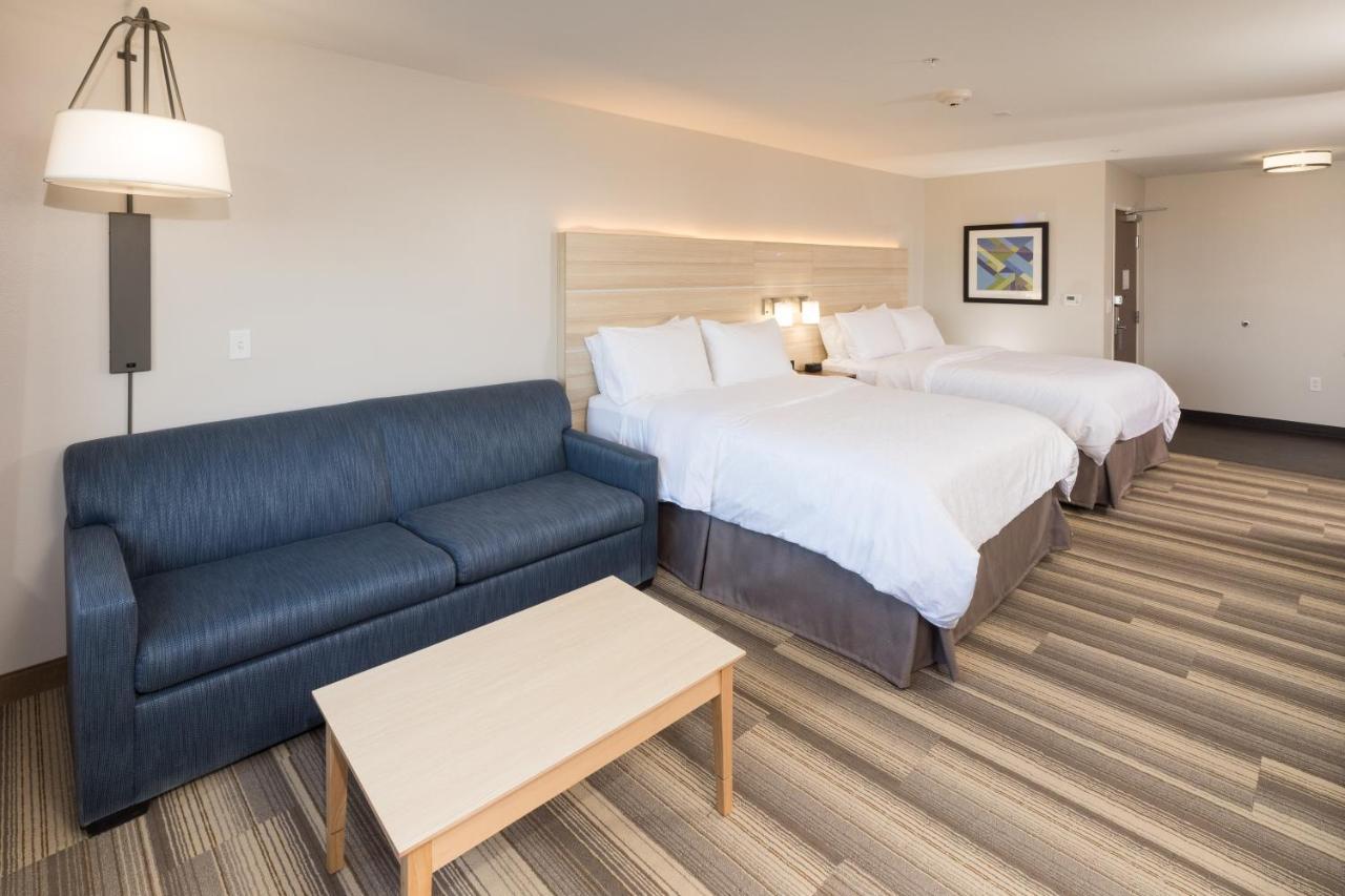 Hotel Express & By Ihg Logansport