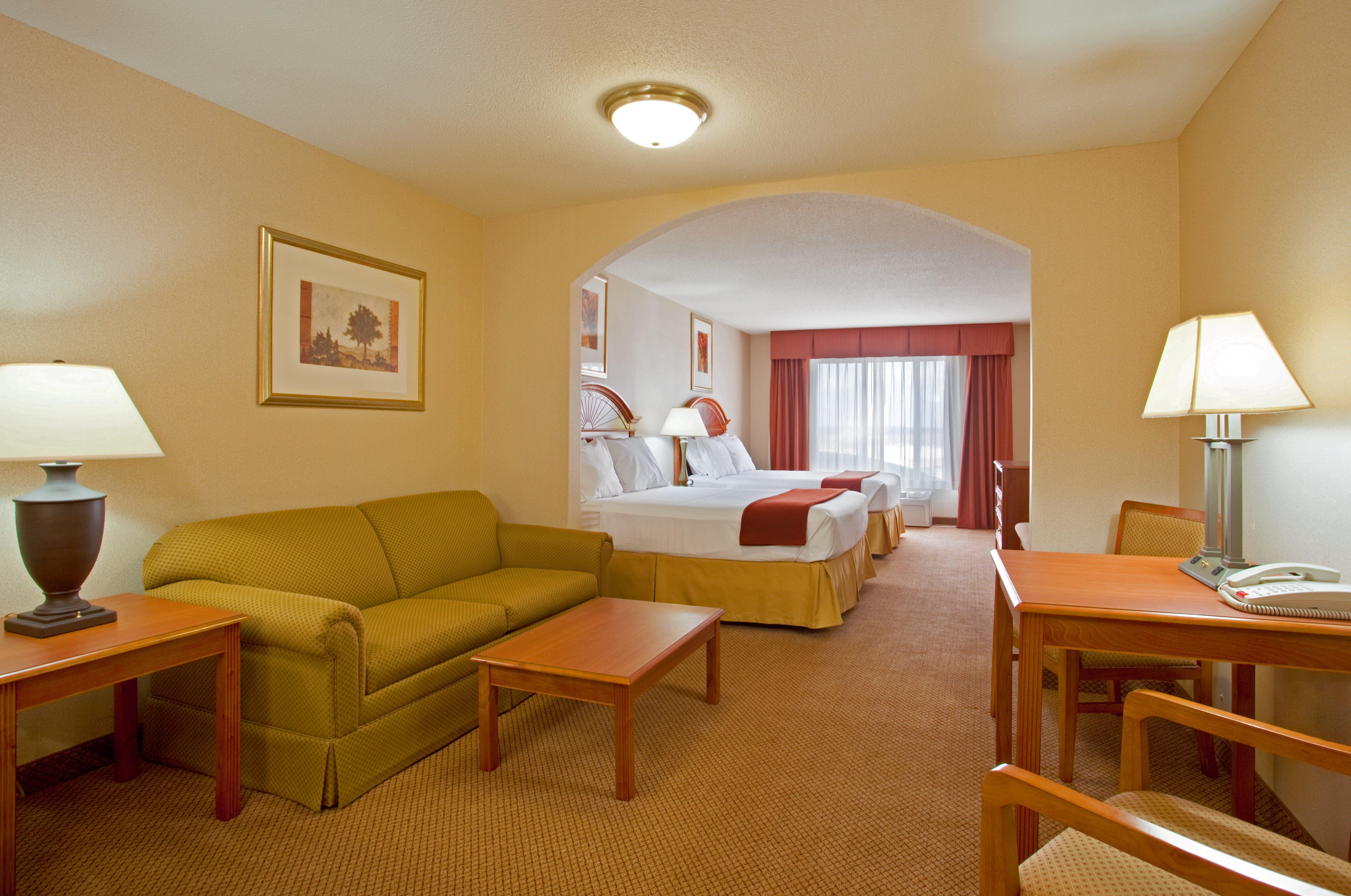 Hotel Express & By Ihg