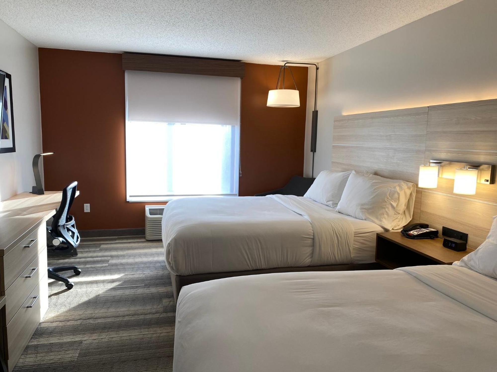Express & By Ihg Hotel